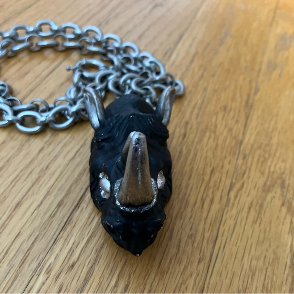 Zara Limited Edition Long Metal Link Rhinoceros Necklace - Picture 6 of 10